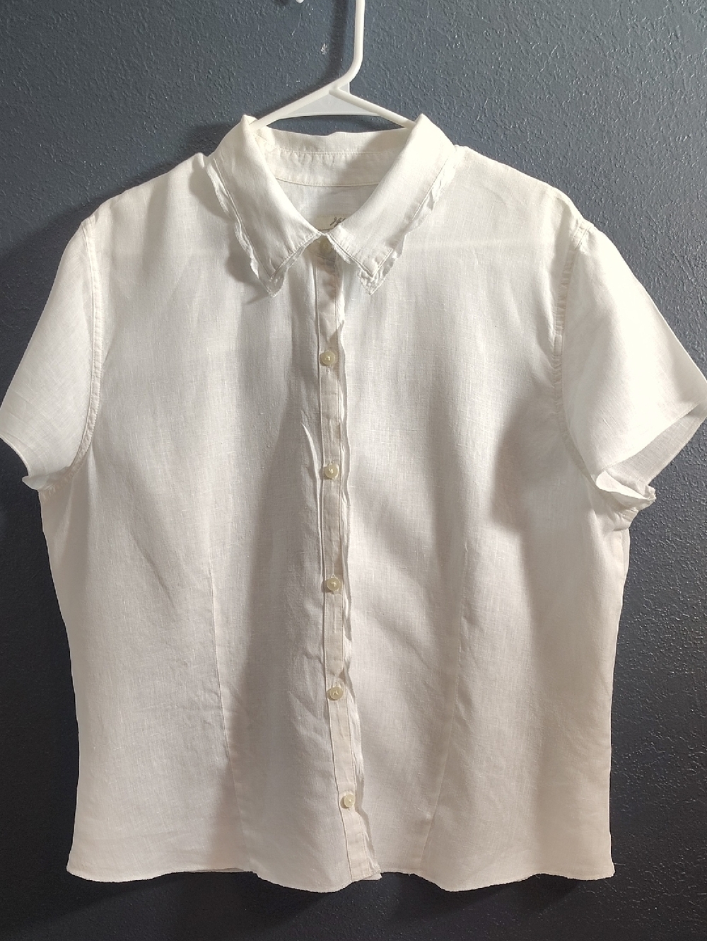 Linen Classic Short-Sleeve Button-Up Flutter Sleeve Style Collar Detailing Top